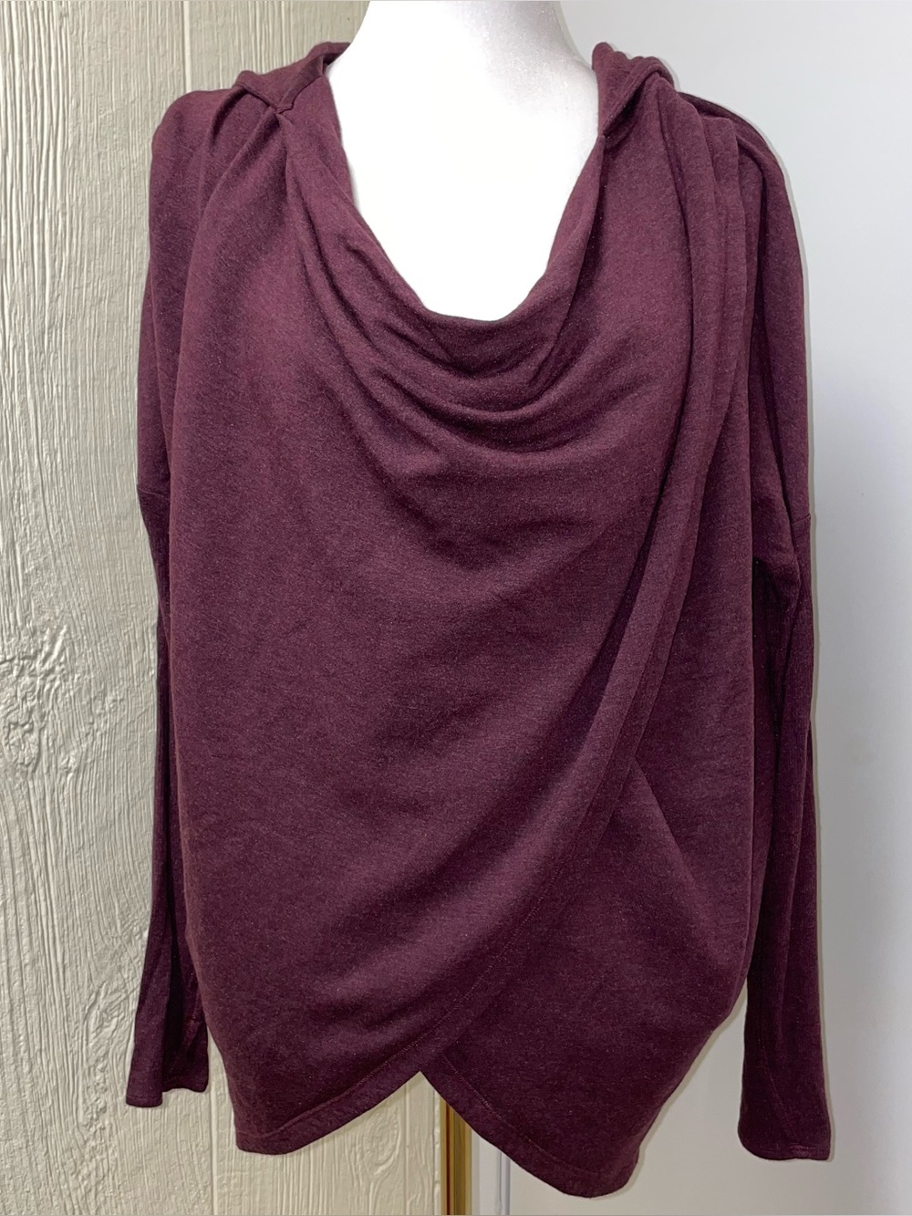 Athleta! Purana Women’s Hooded Sweater Wrap Sweatshirt with Cowl Neck! Size M